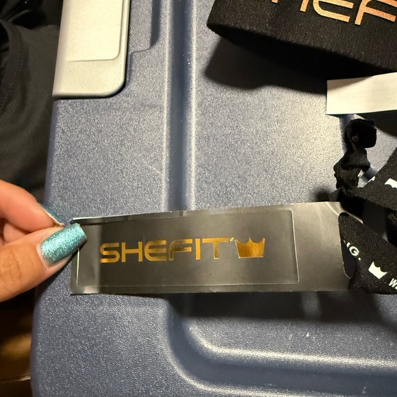 Shefit Ultimate Sports Bra – Black Zip Front Adjustable Support Size M NWT - Picture 4 of 5